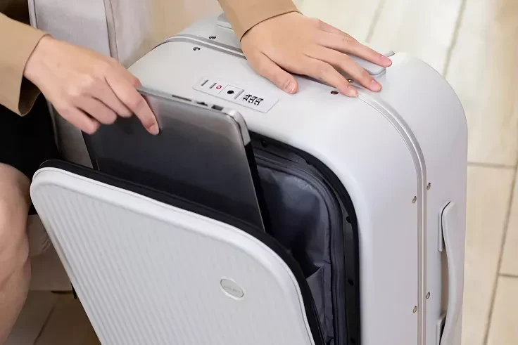Aluminum Frame Carry On